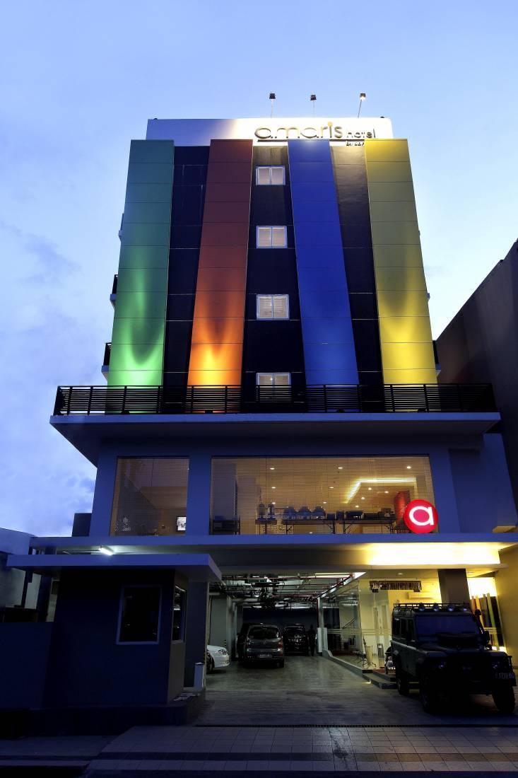 Amaris Hotel Panakkukang Macasar Exterior foto